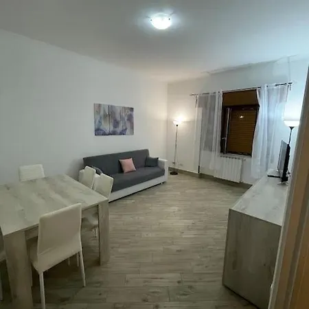 Bilocale A Due Passi Dal Porto E Dal Mare Apartment