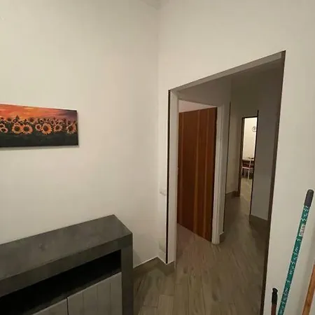 Bilocale A Due Passi Dal Porto E Dal Mare Apartment